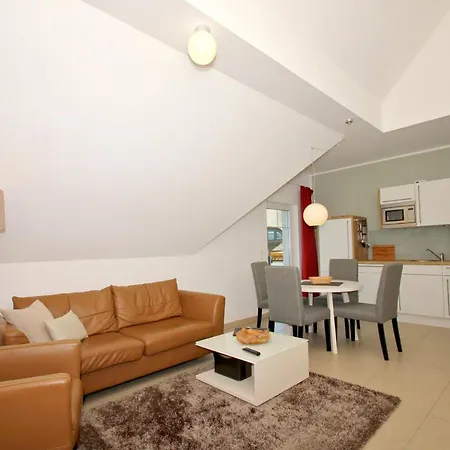 Διαμέρισμα Strandnahe Mit Balkon, Gratis Nutzung Vom Ahoi Erlebnisbad Und Sauna In Sellin - Rex Rugia 14-8 *